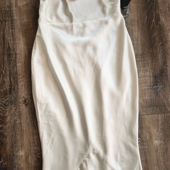 Retrofete Eve Dress in Ivory Size Medium Maxi Open Back Cowl Neckline NWT Bridal - Picture 5 of 15